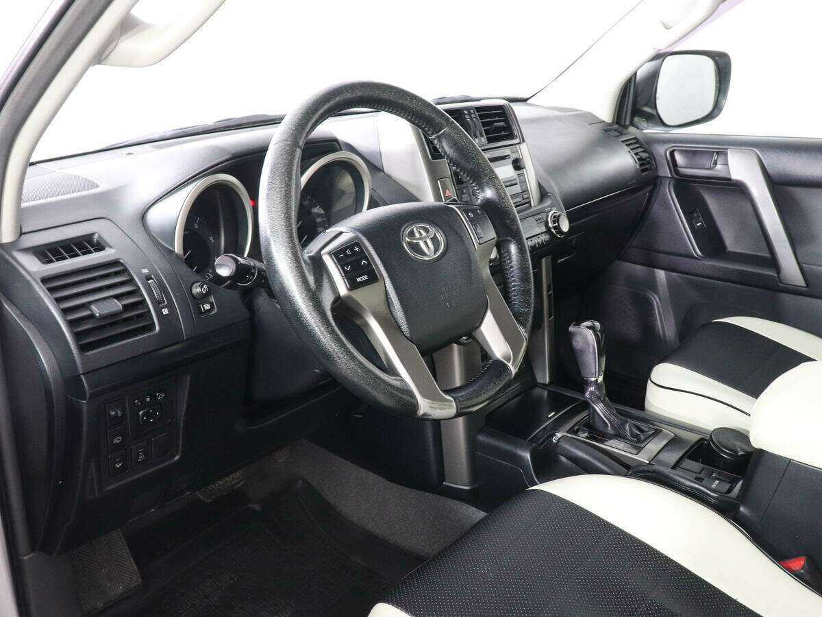 Toyota Land Cruiser Prado, 2013 Фото №8