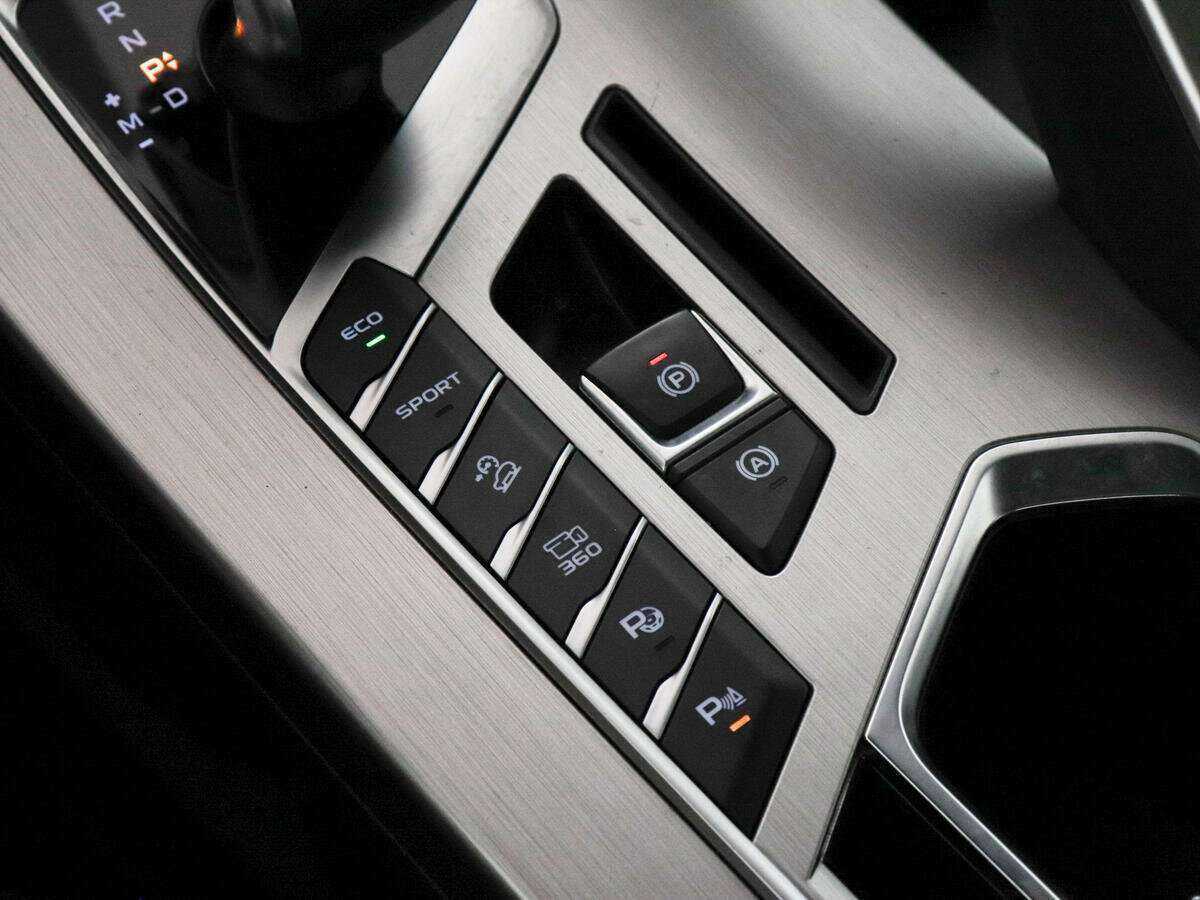 Geely Coolray, 2020 Фото №16