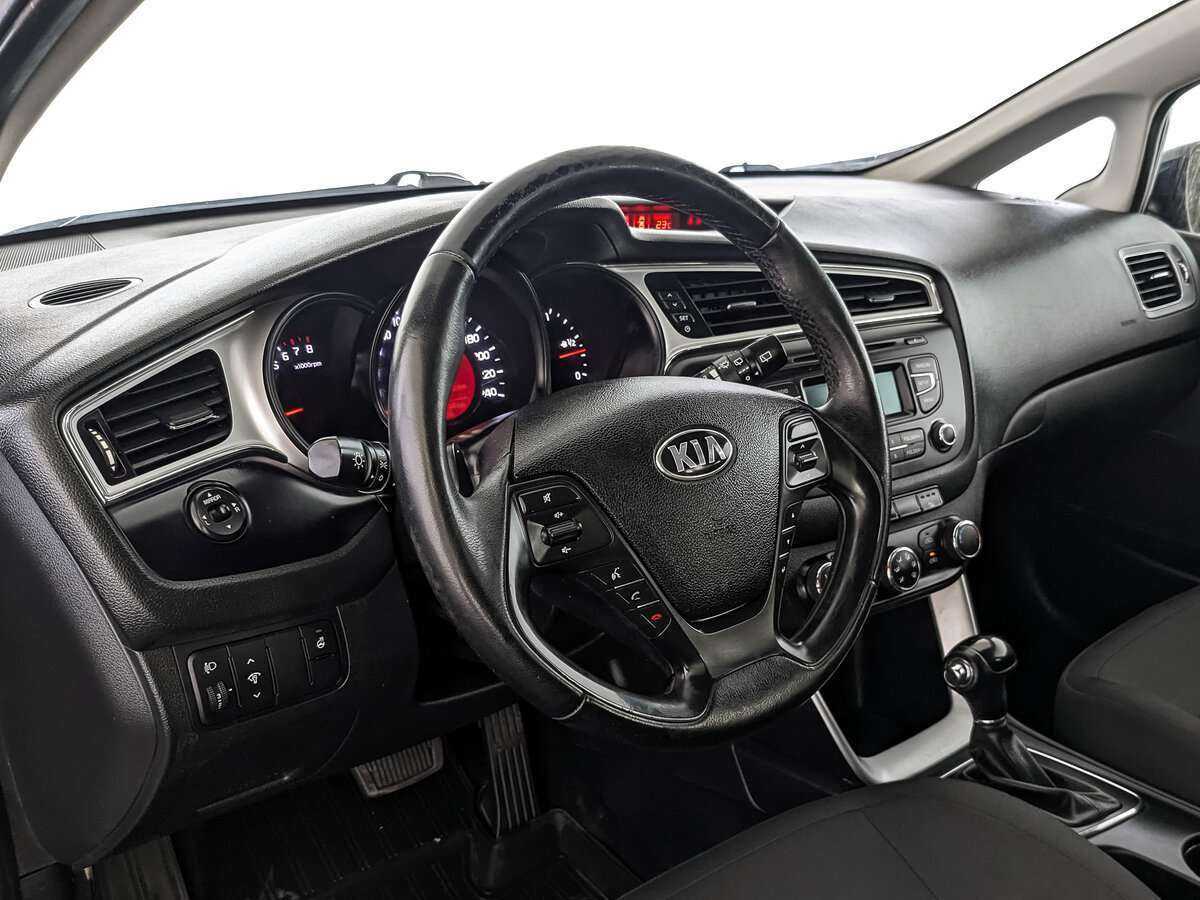Kia Ceed, 2017 Фото №11