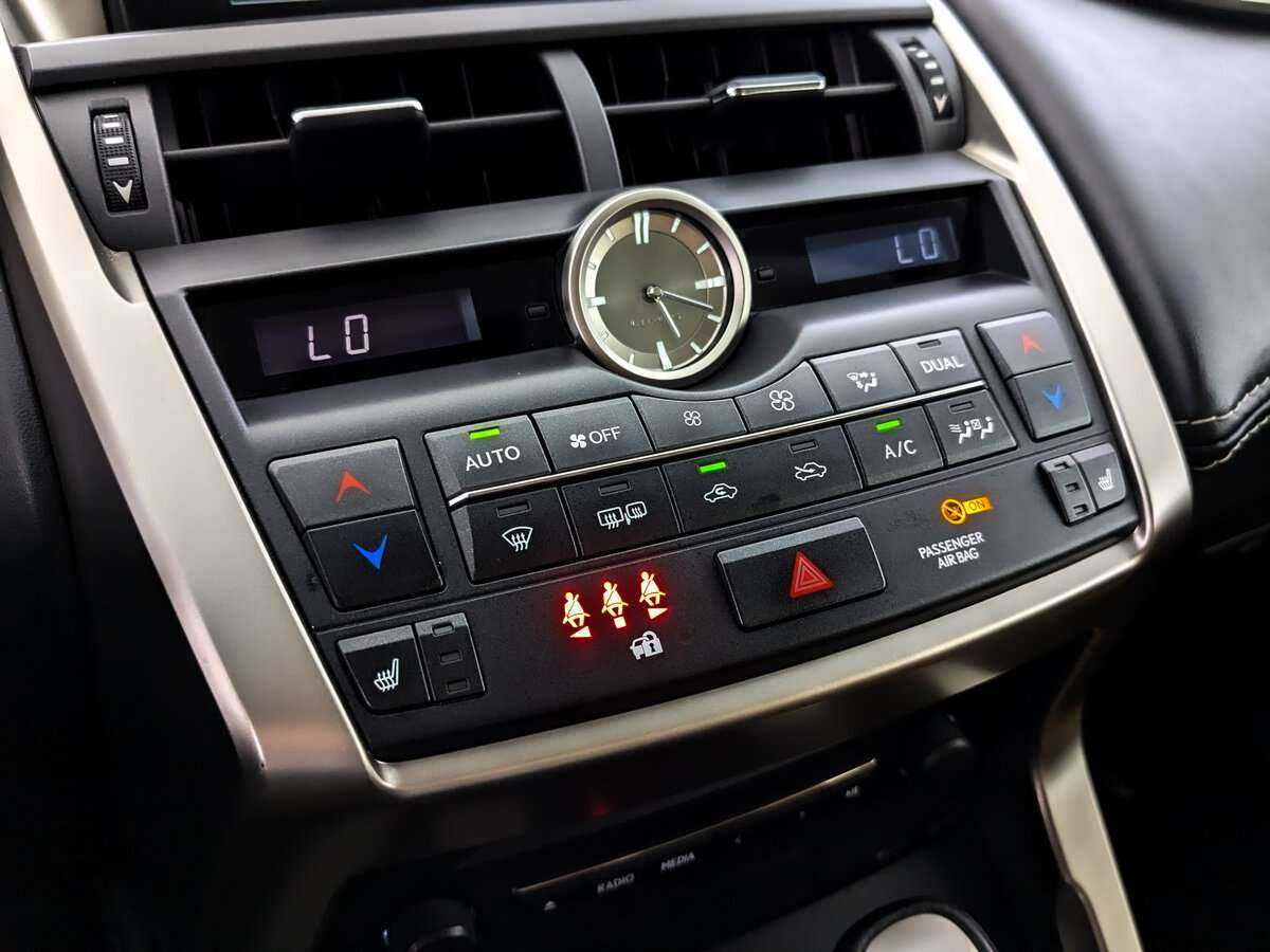 Lexus NX 200, 2017 Фото №22