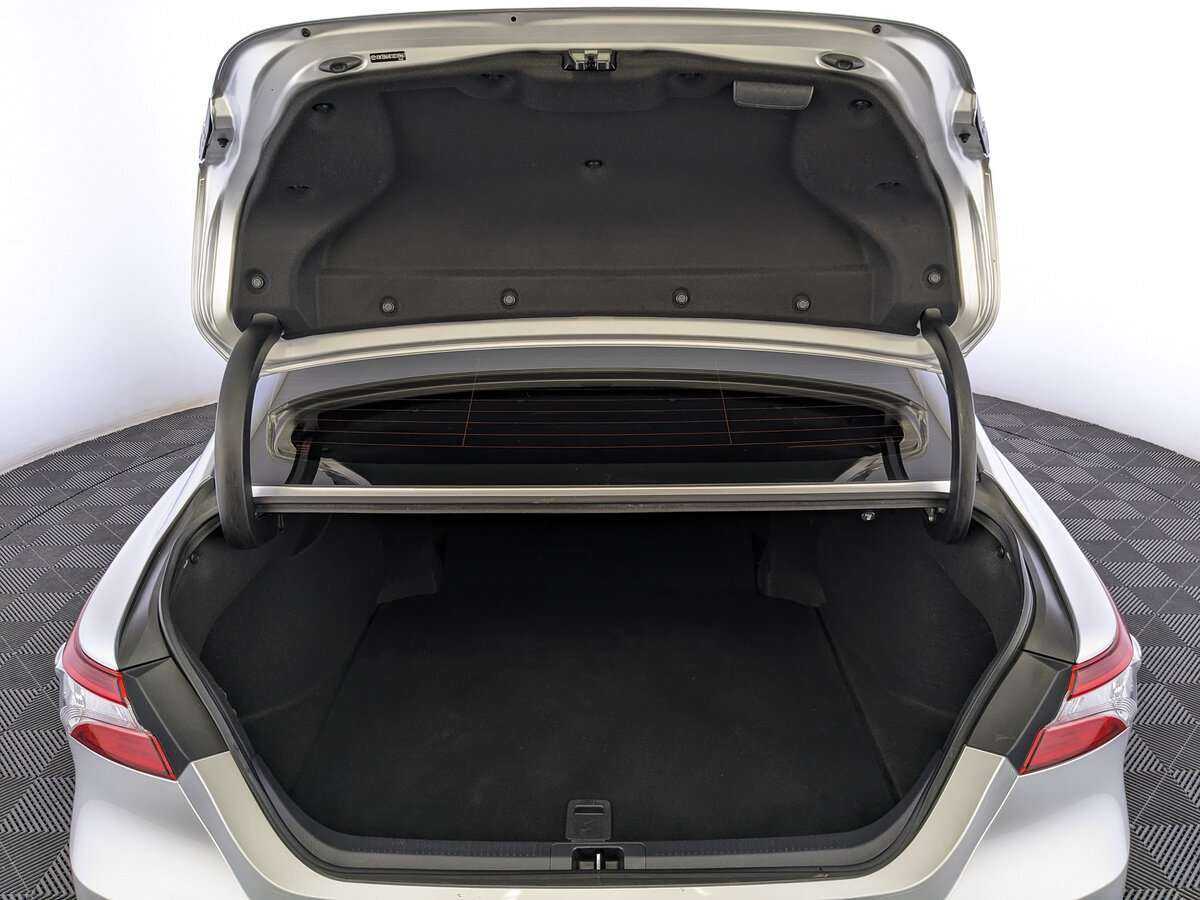 Toyota Camry, 2020 Фото №10