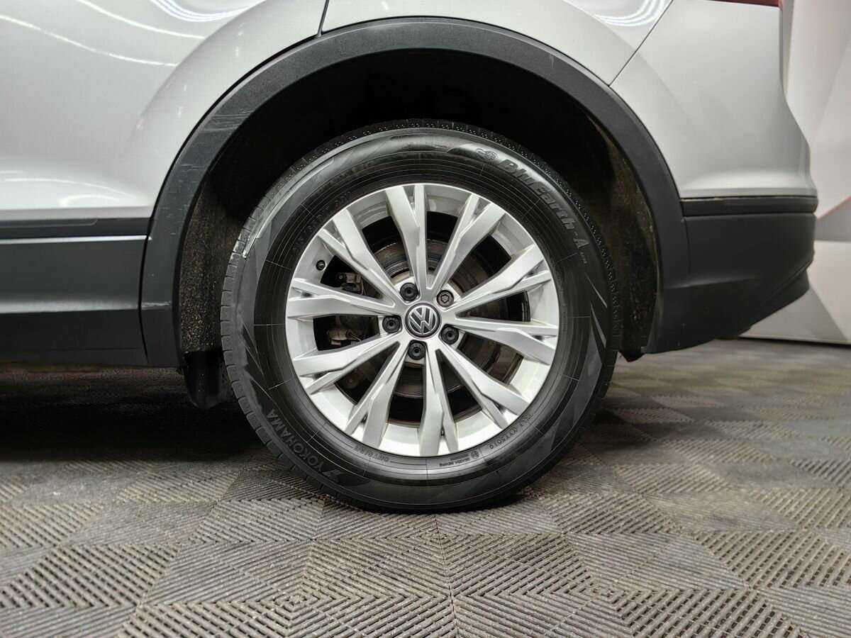 Volkswagen Tiguan, 2020 Фото №9