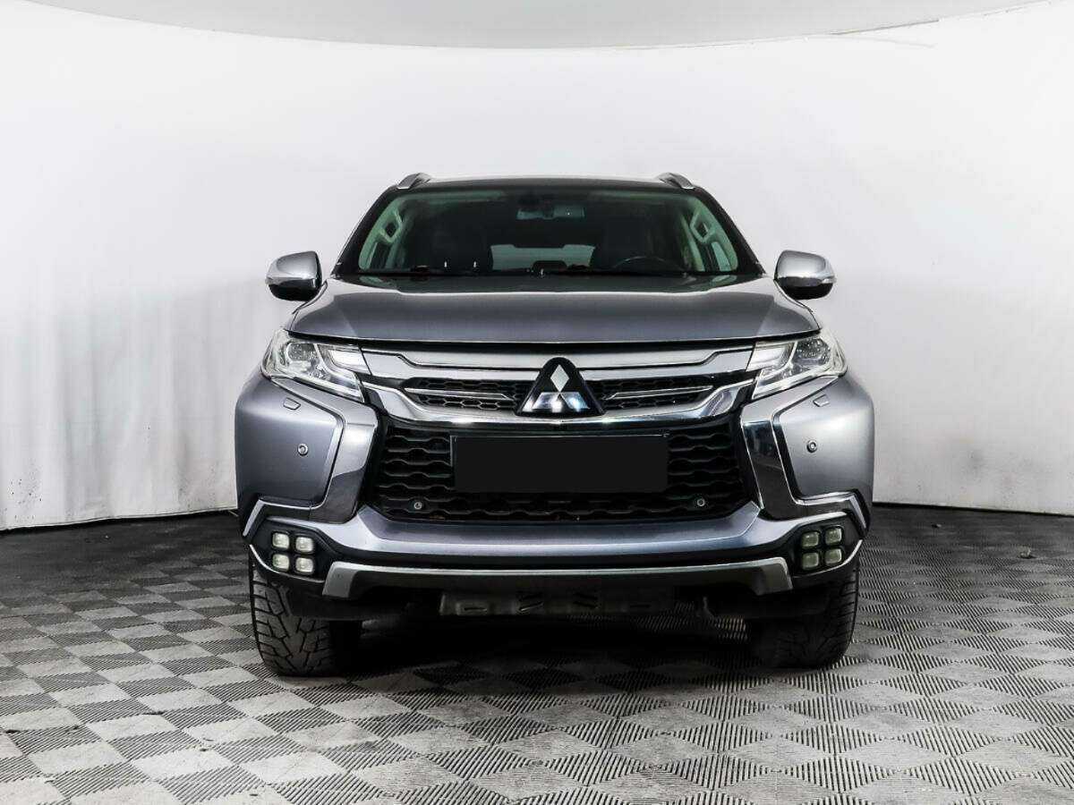 Mitsubishi Pajero Sport, 2016 Фото №2