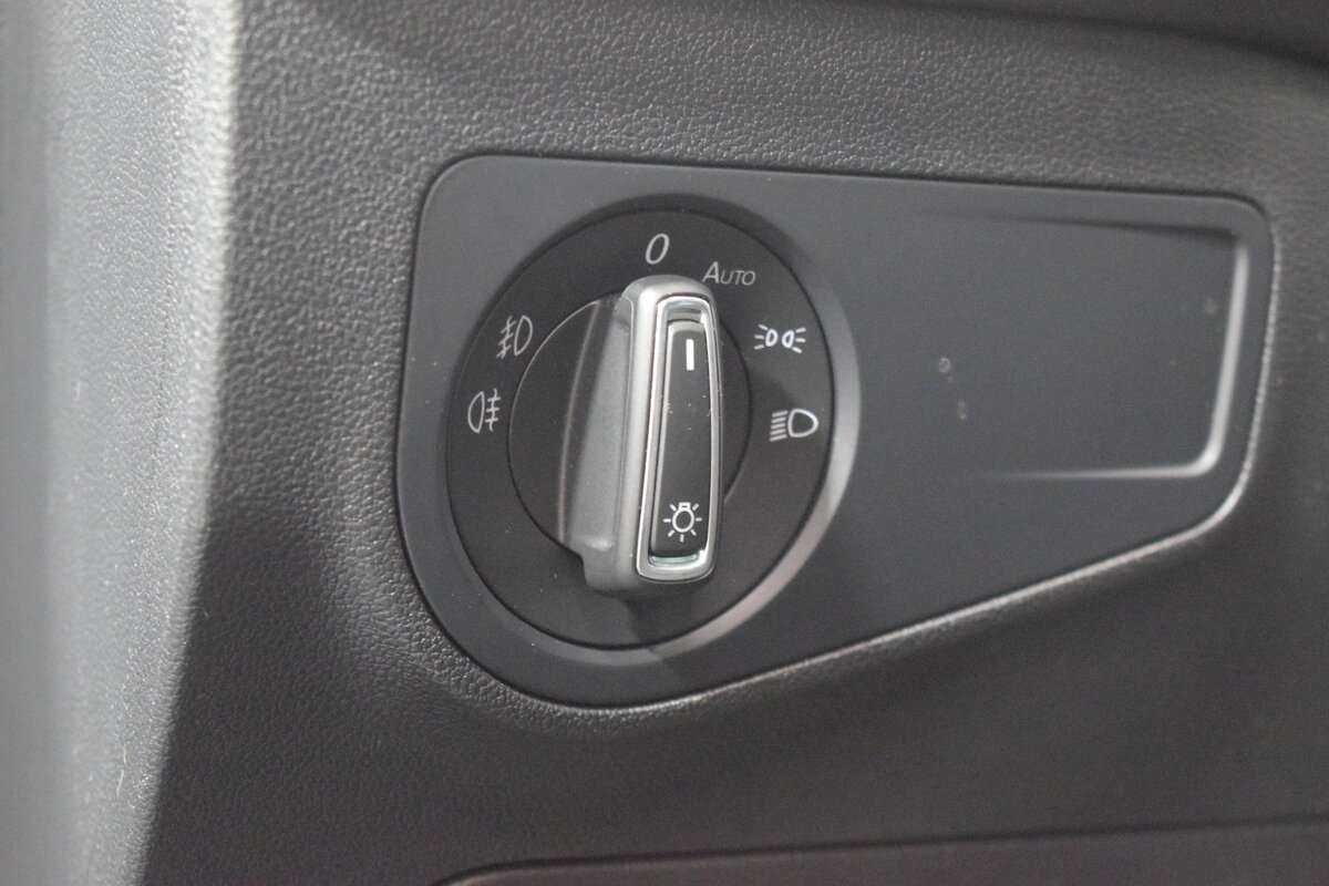 Volkswagen Tiguan, 2018 Фото №11