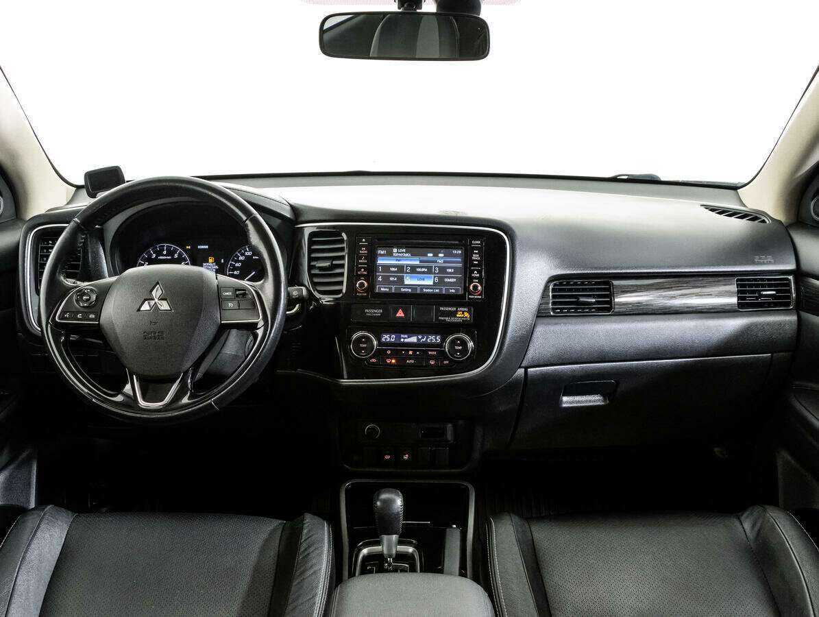 Mitsubishi Outlander, 2017 Фото №10