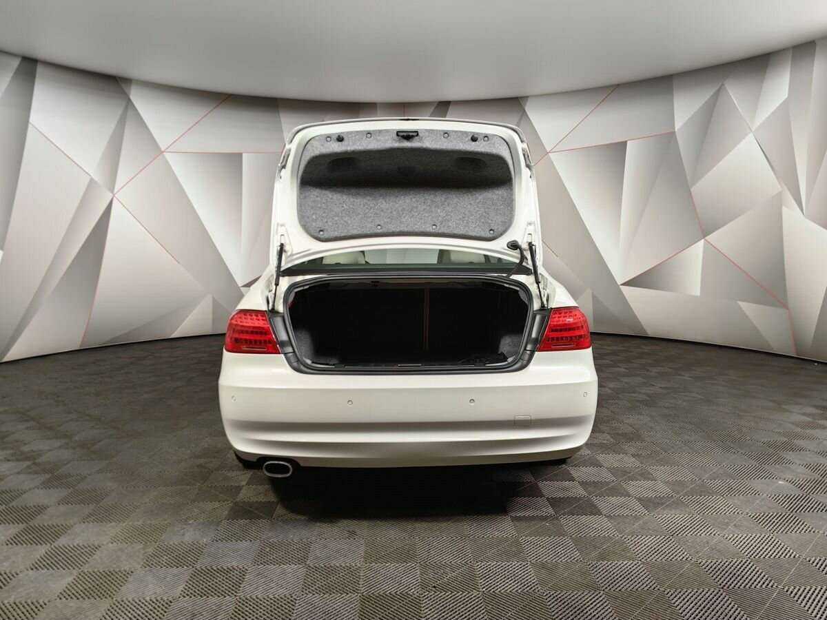 BMW 3 серии 320i, 2012 Фото №9