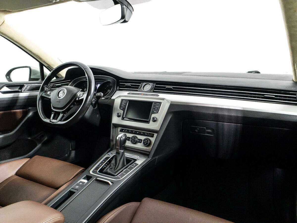 Volkswagen Passat, 2017 Фото №9