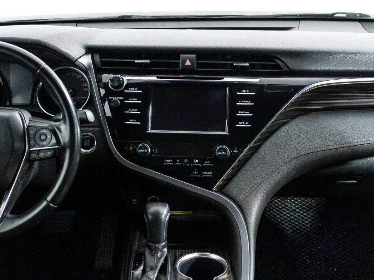 Toyota Camry, 2018 Фото №14