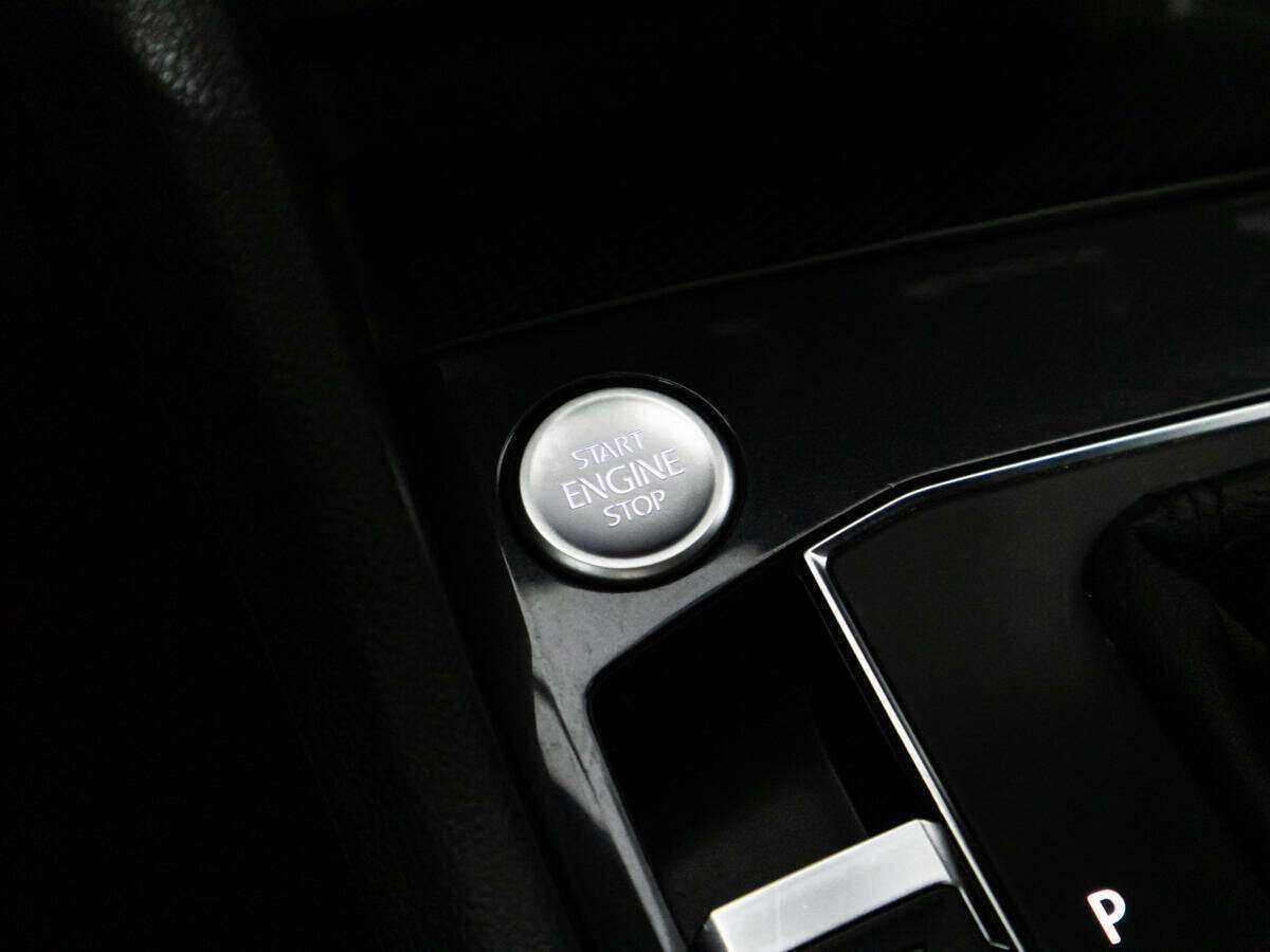 Volkswagen Tiguan, 2019 Фото №20