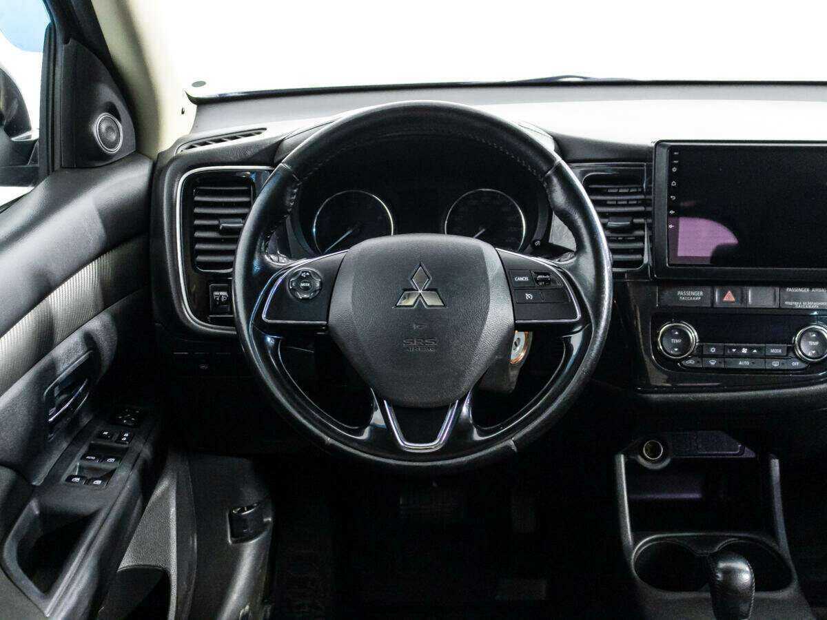 Mitsubishi Outlander, 2016 Фото №18