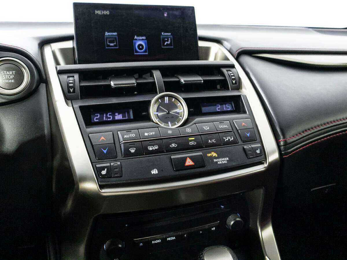 Lexus NX 200t, 2015 Фото №17