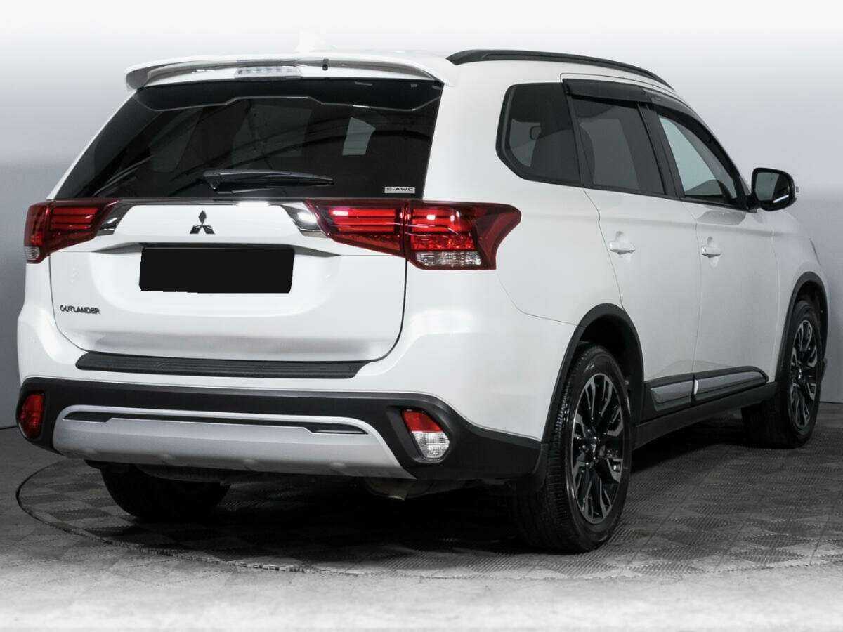 Mitsubishi Outlander, 2021 - 43 837 км. | Фото №5