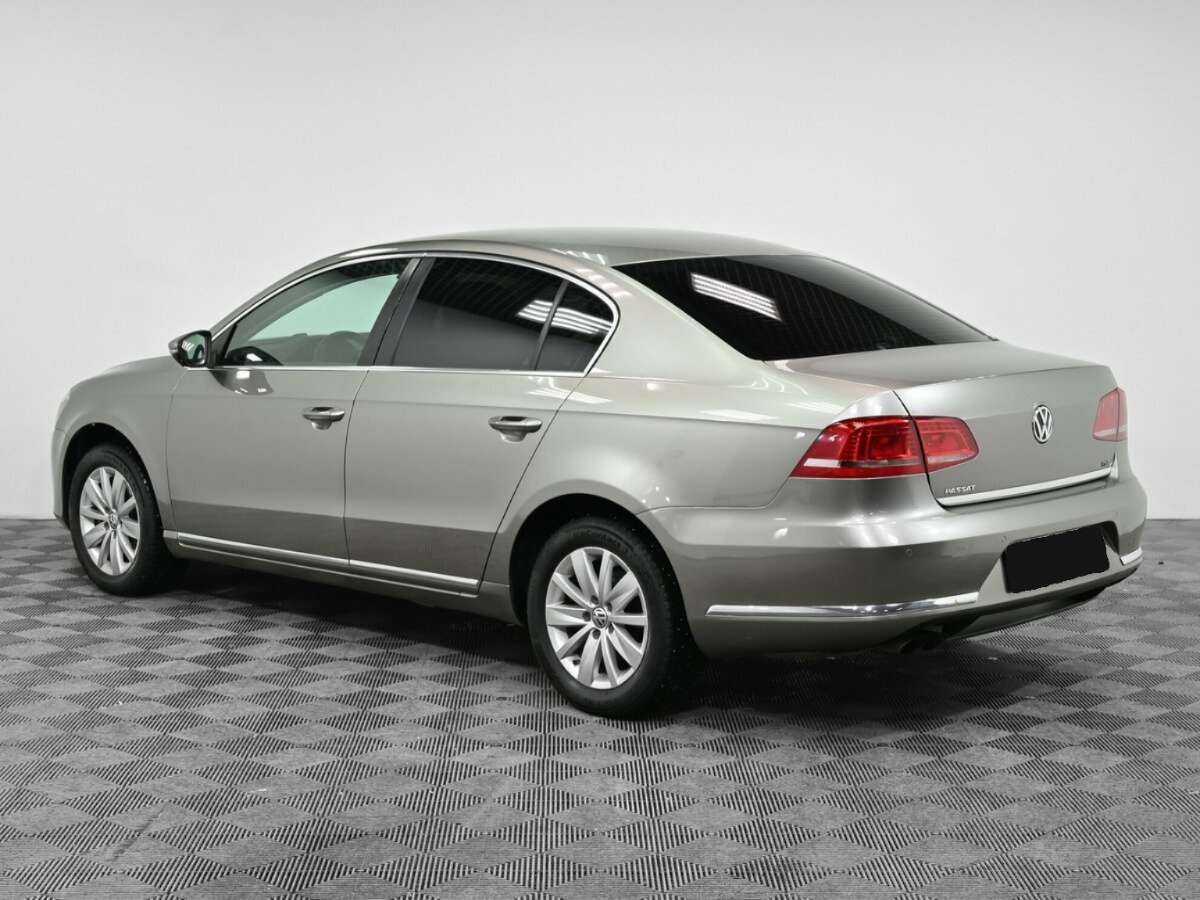 Volkswagen Passat, 2014 - 120 000 км. | Фото №4