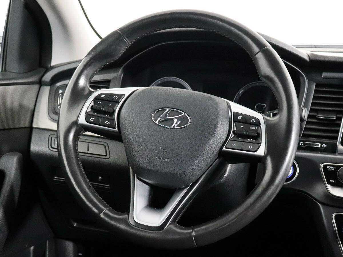 Hyundai Sonata, 2018 Фото №13