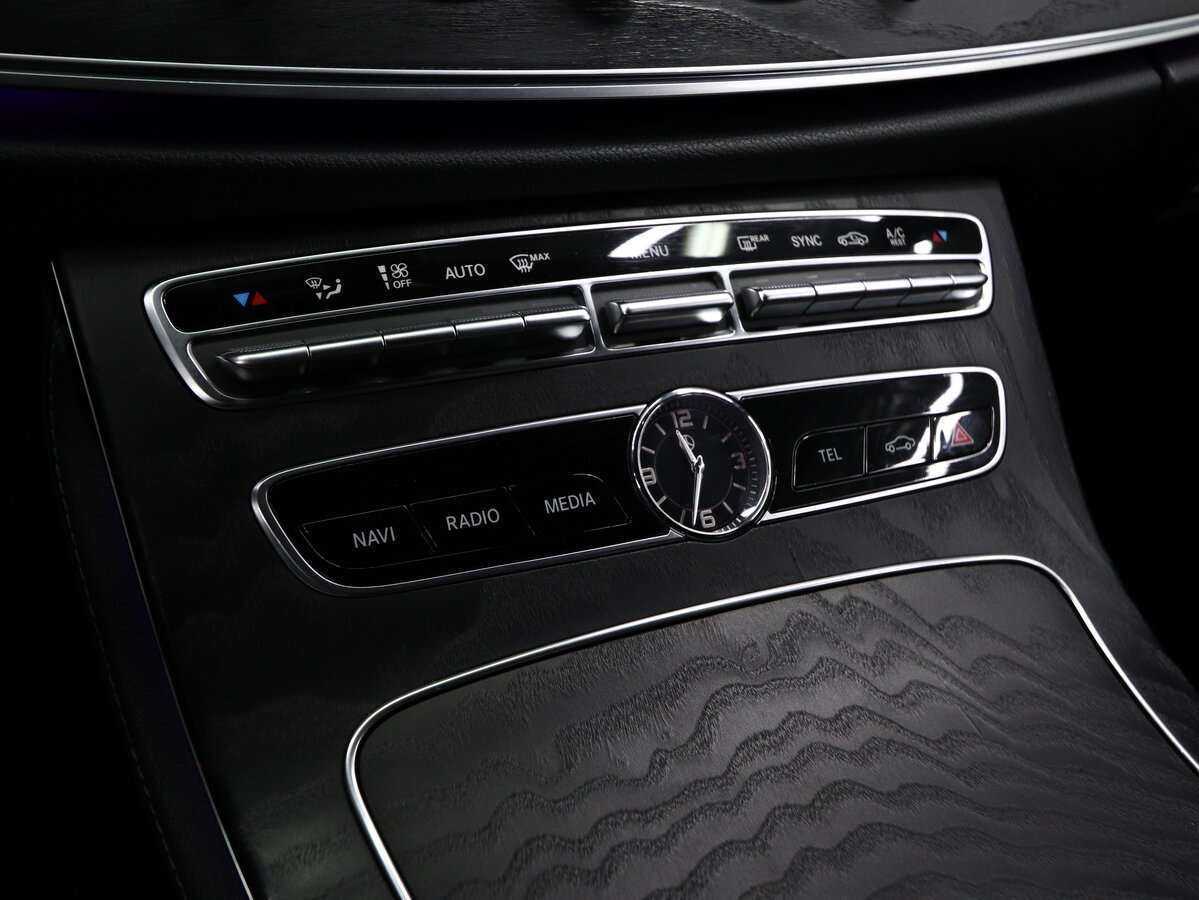 Mercedes-Benz E-Класс 200, 2018 Фото №15