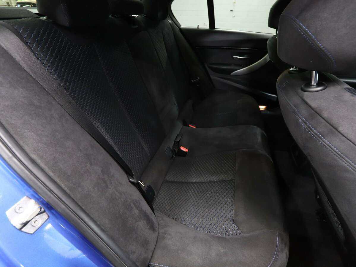 BMW 3 серии 320i xDrive, 2016 Фото №14