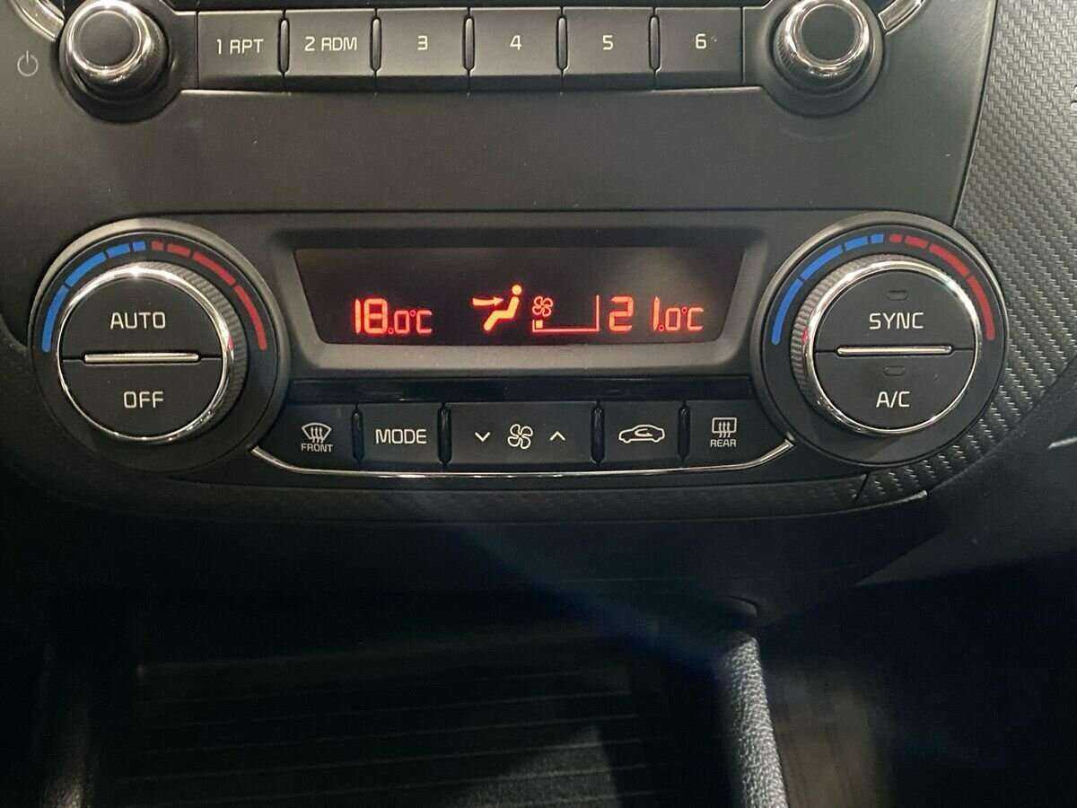 Kia Cerato, 2018 Фото №15