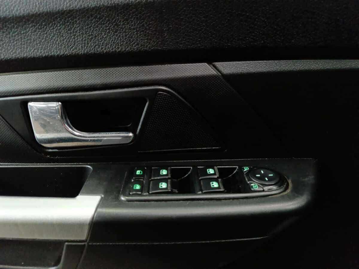 УАЗ Patriot, 2017 Фото №15