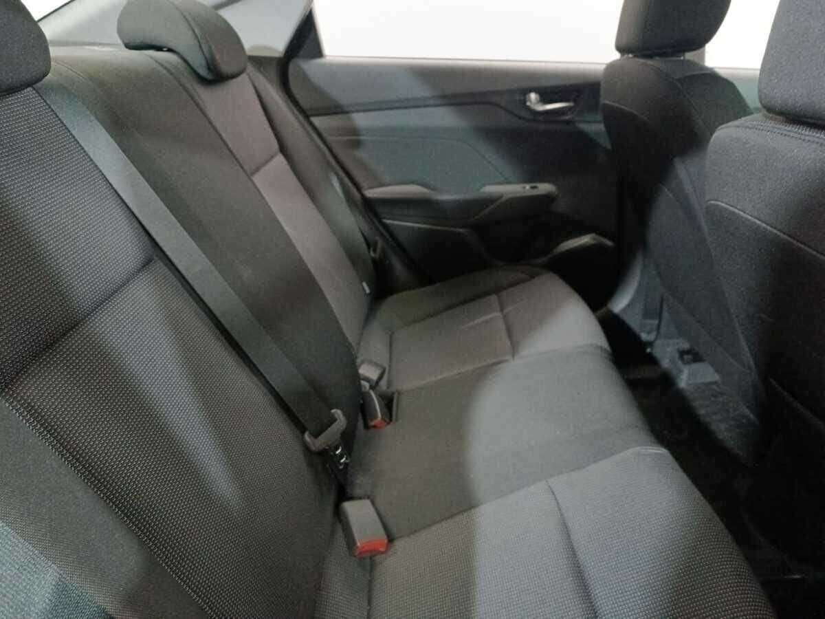 Hyundai Accent, 2023 Фото №11