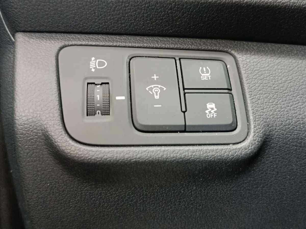 Hyundai Accent, 2023 Фото №16