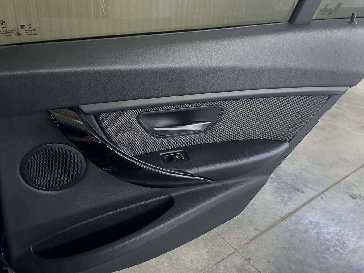 BMW 3 серии 320i xDrive, 2018 Фото №24