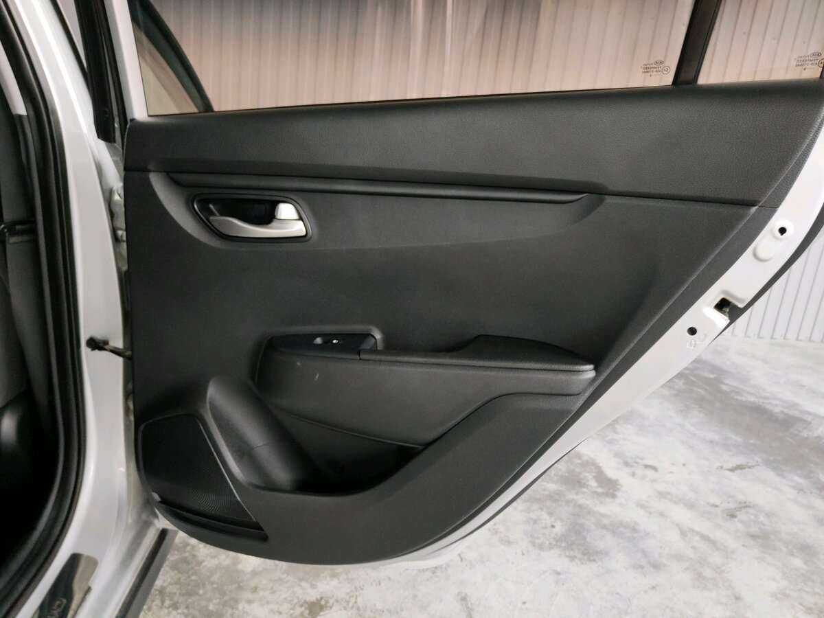 Kia Rio X-Line, 2019 Фото №18