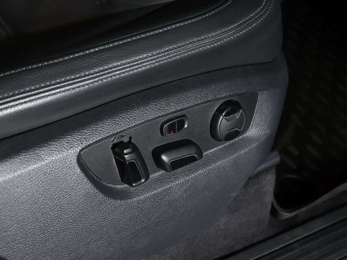 Volkswagen Touareg, 2013 Фото №16