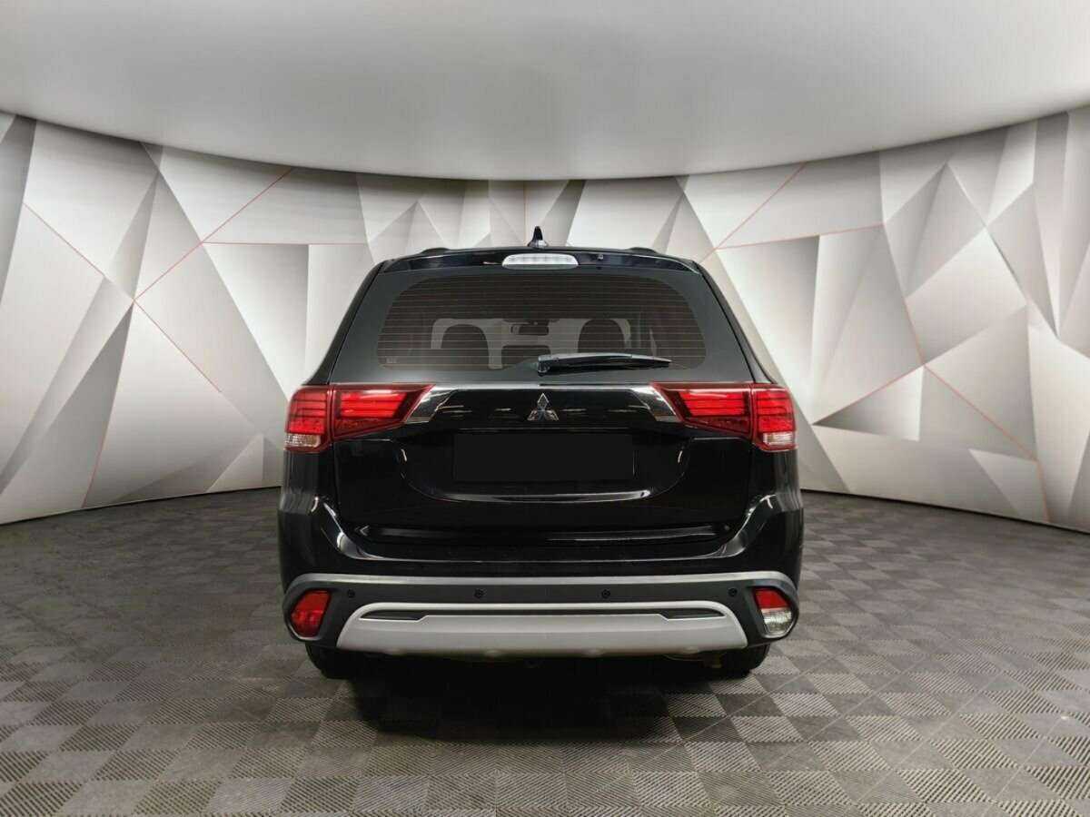 Mitsubishi Outlander, 2018 - 117 219 км. | Фото №8