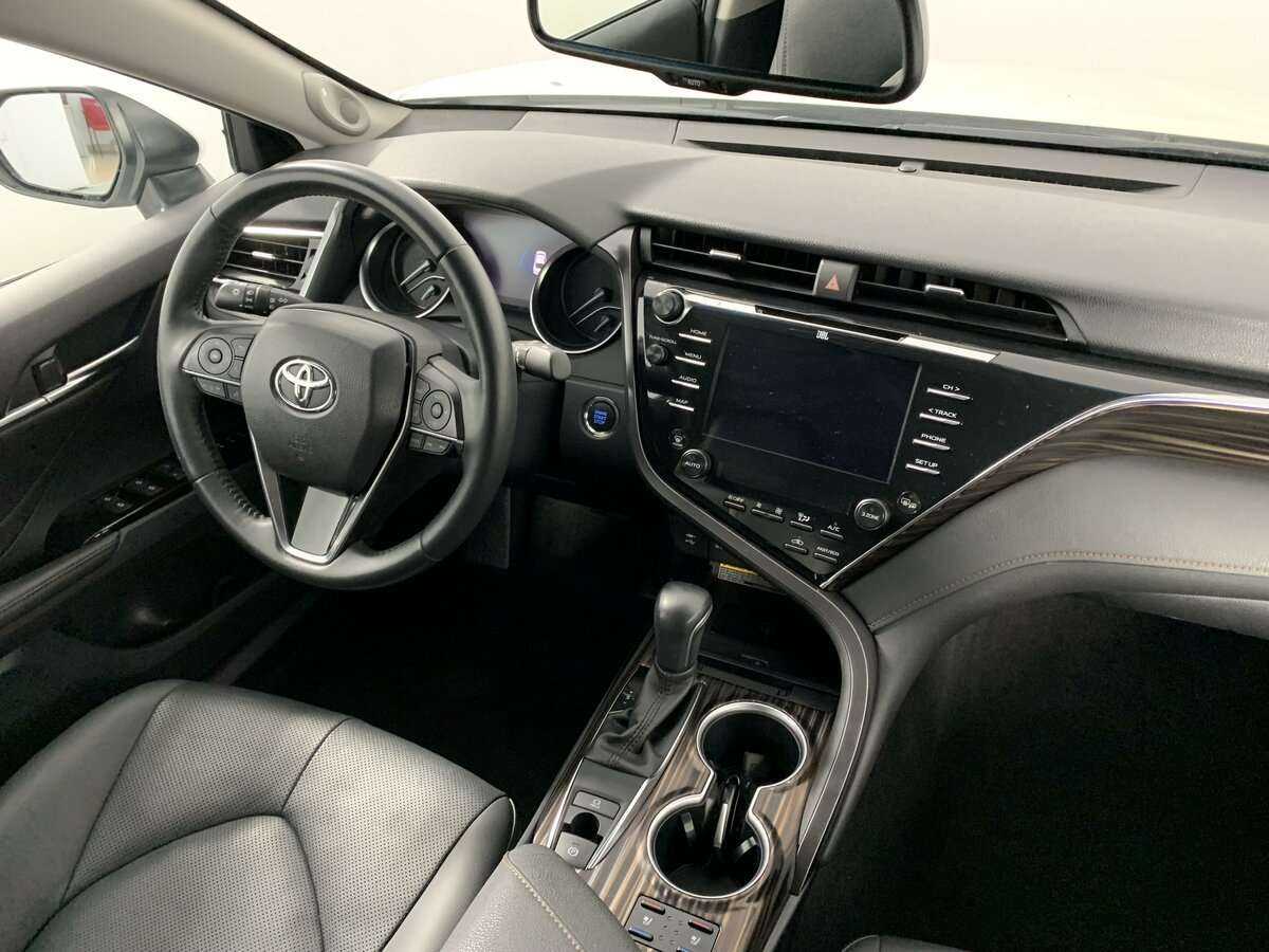 Toyota Camry, 2021 Фото №9