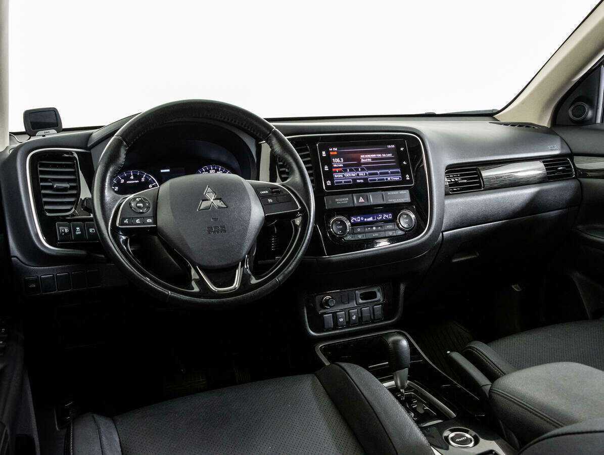 Mitsubishi Outlander, 2018 Фото №11