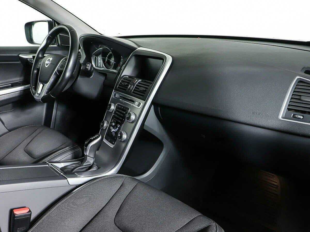 Volvo XC60, 2017 Фото №9