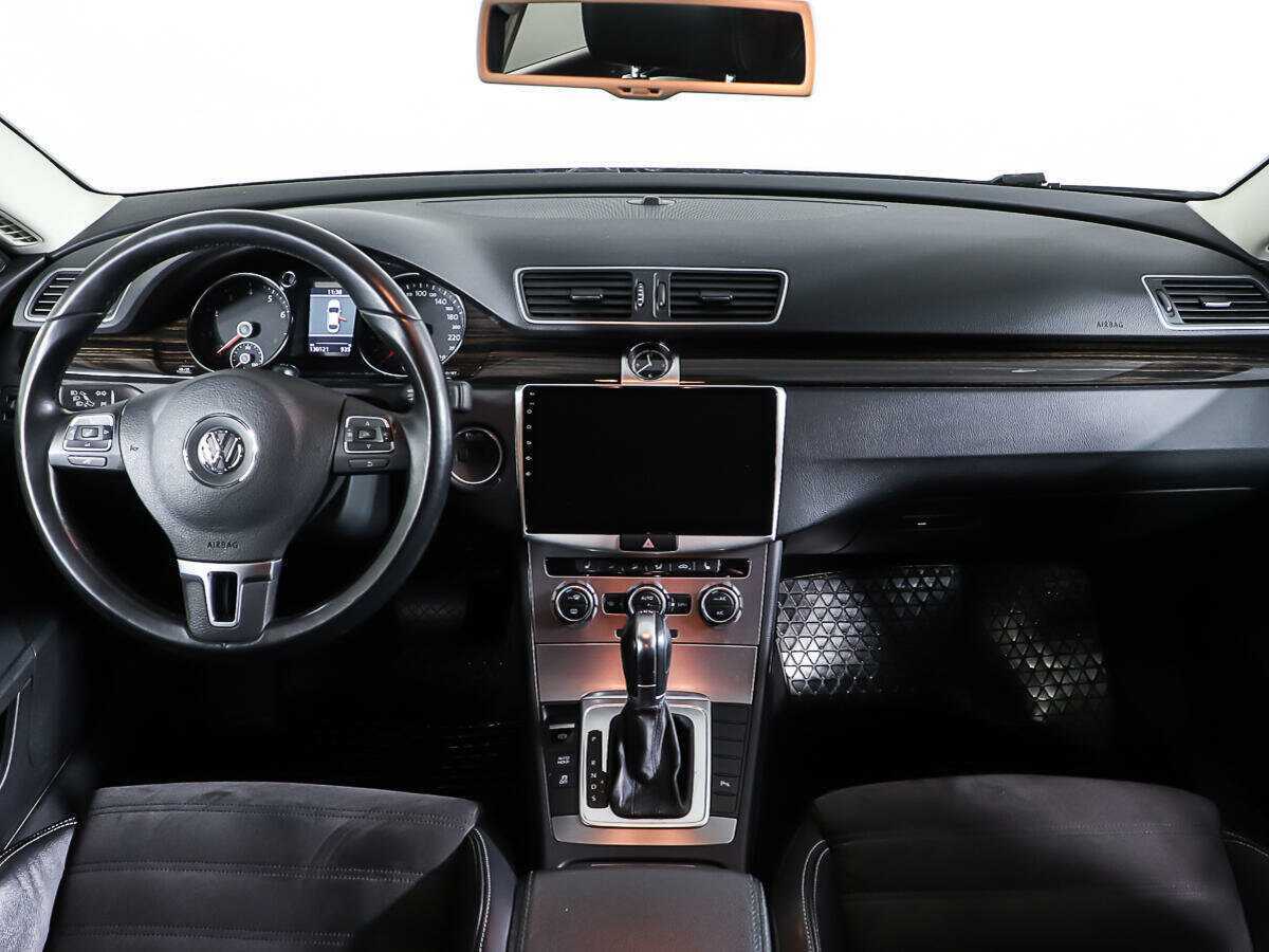 Volkswagen Passat CC, 2013 Фото №11