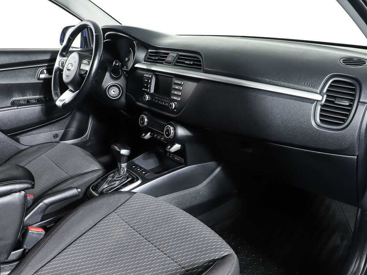 Kia Rio, 2018 Фото №11