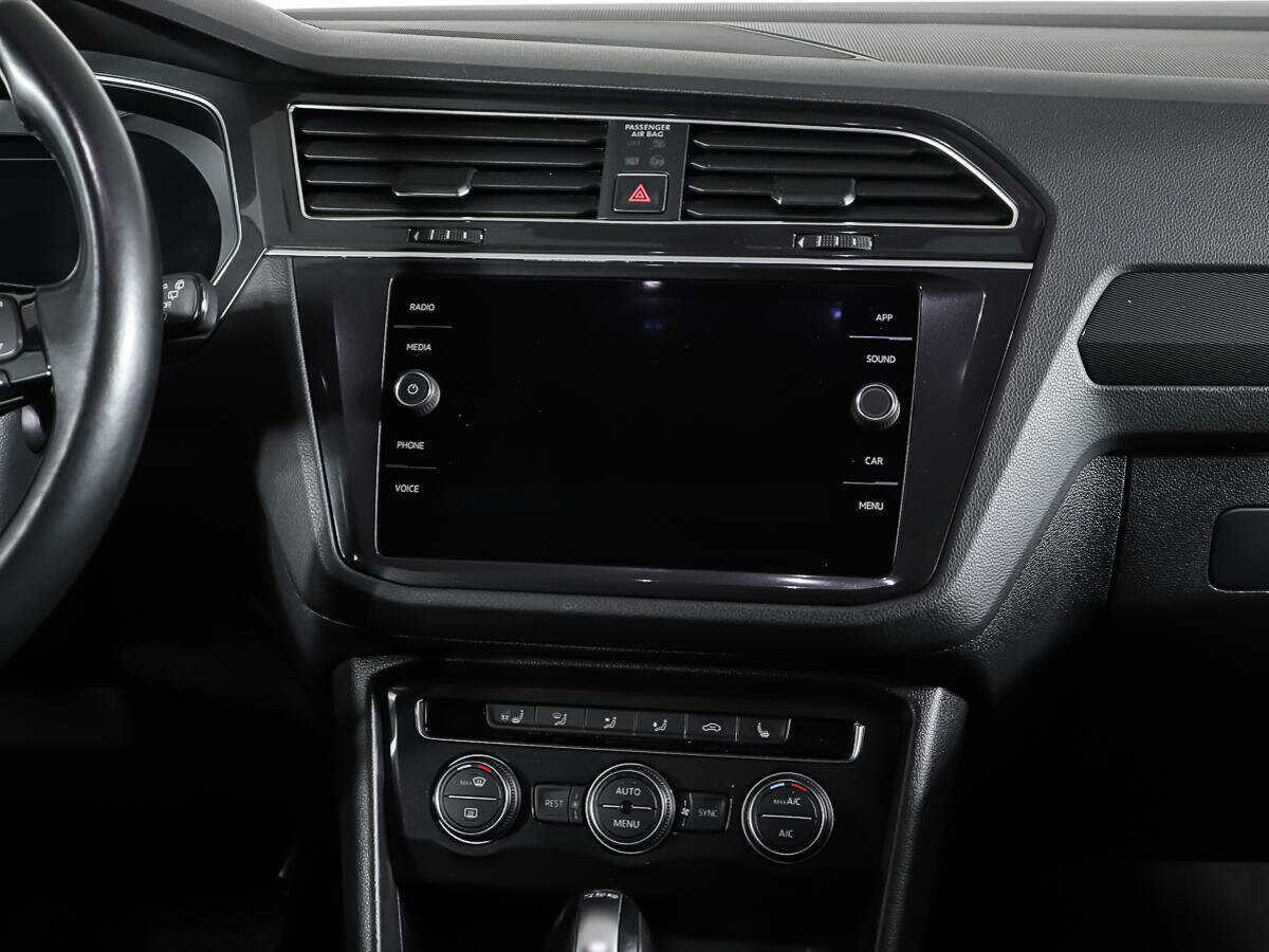 Volkswagen Tiguan, 2018 Фото №12