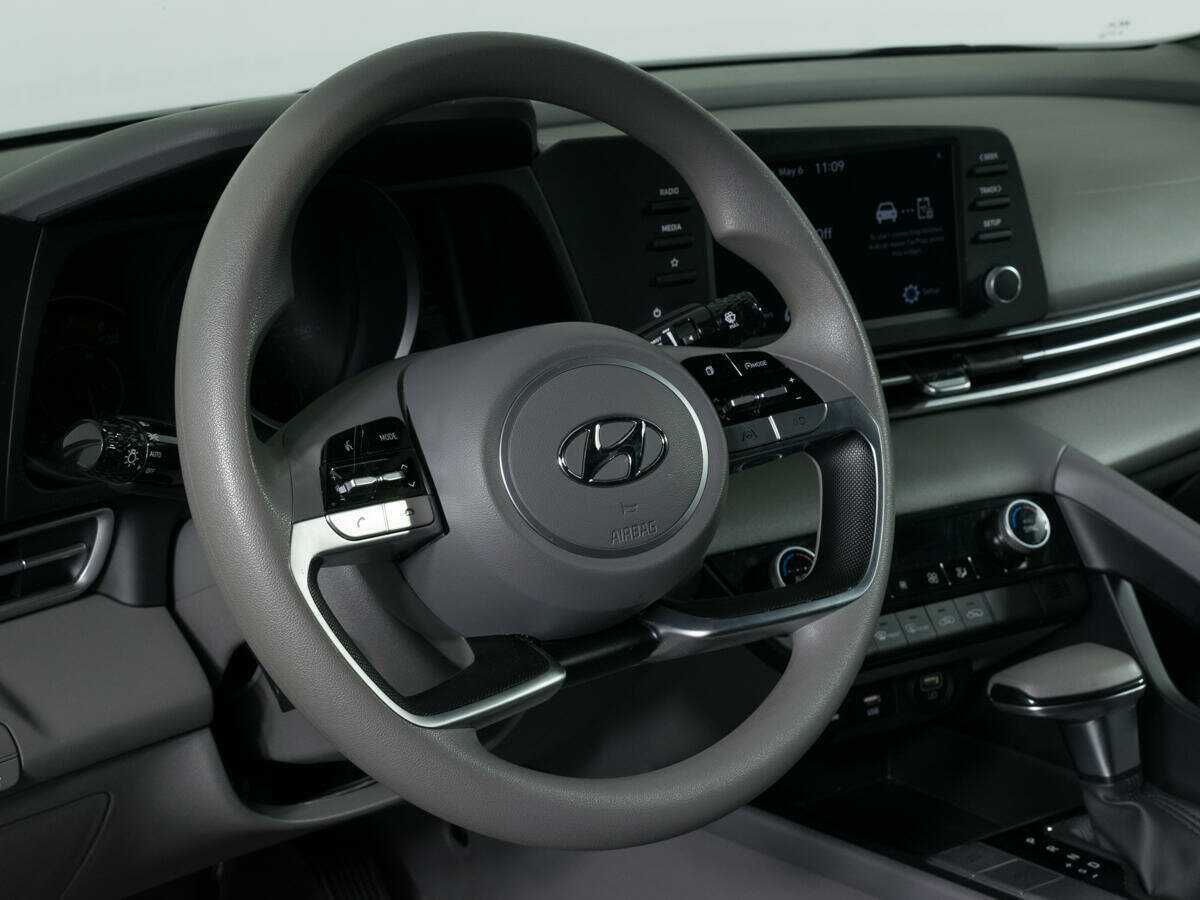 Hyundai Elantra, 2021 Фото №14