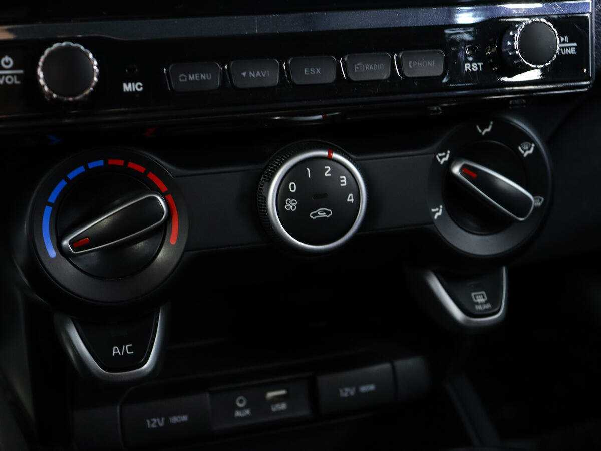 Kia Rio, 2019 Фото №17