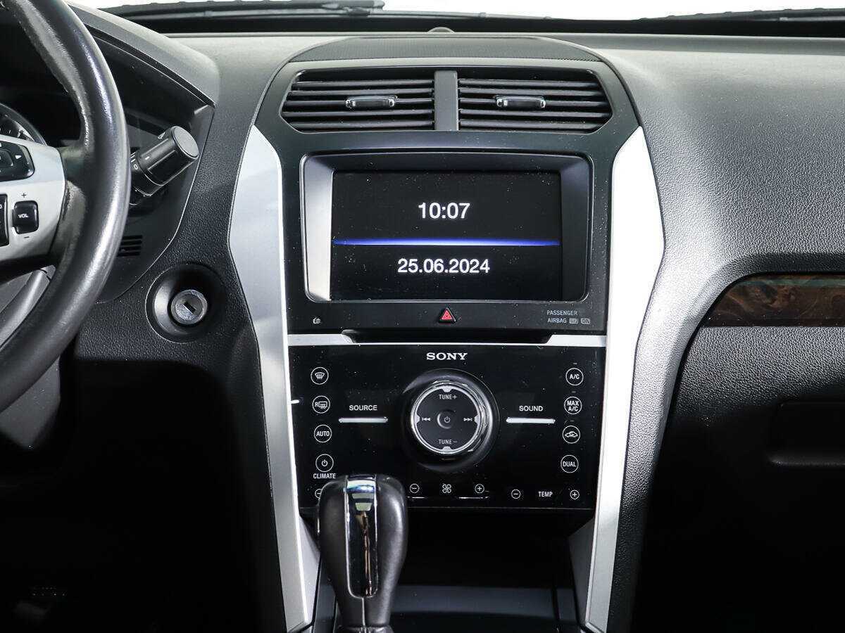 Ford Explorer, 2013 Фото №13