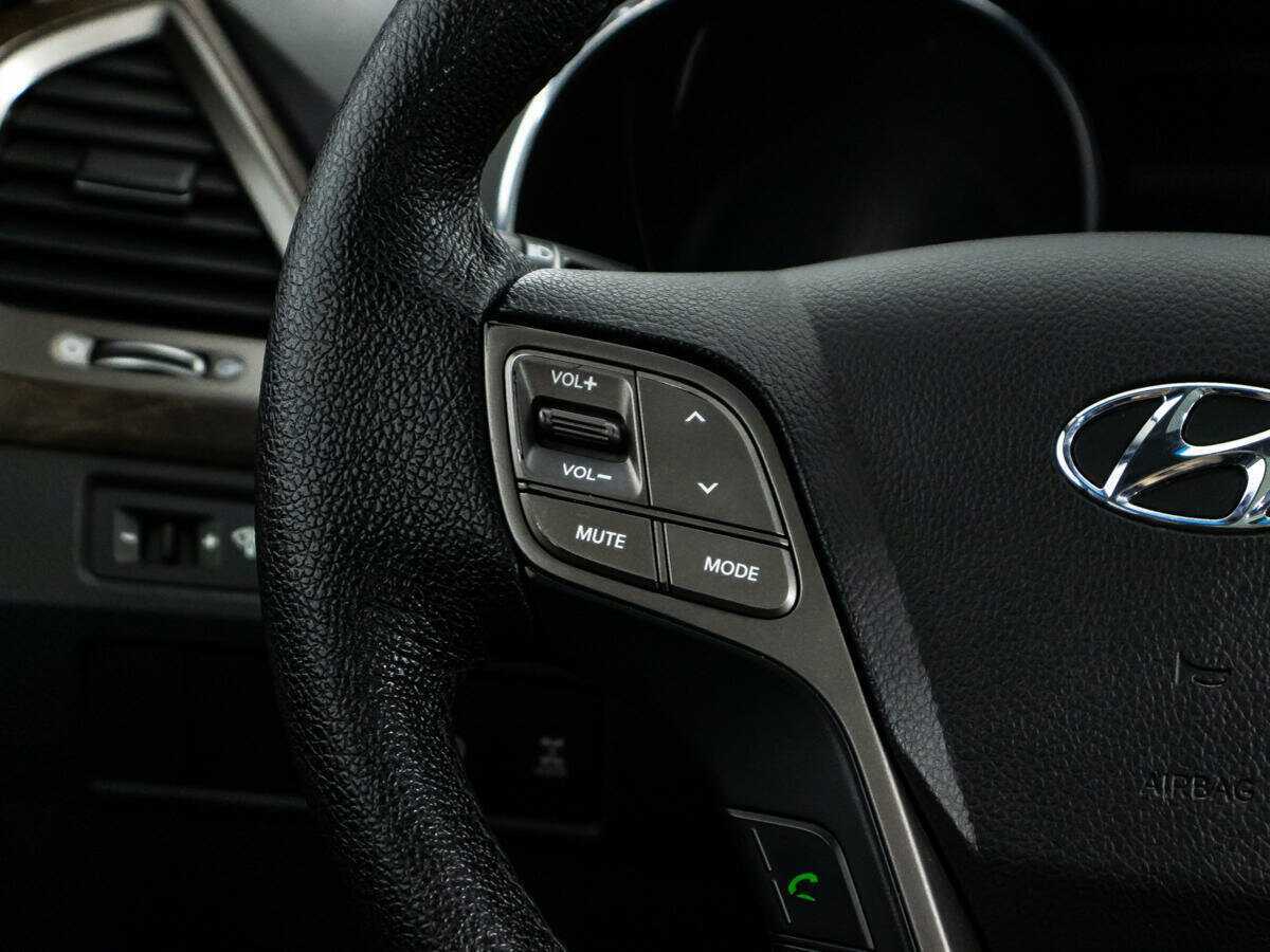 Hyundai Santa Fe Grand, 2017 Фото №24