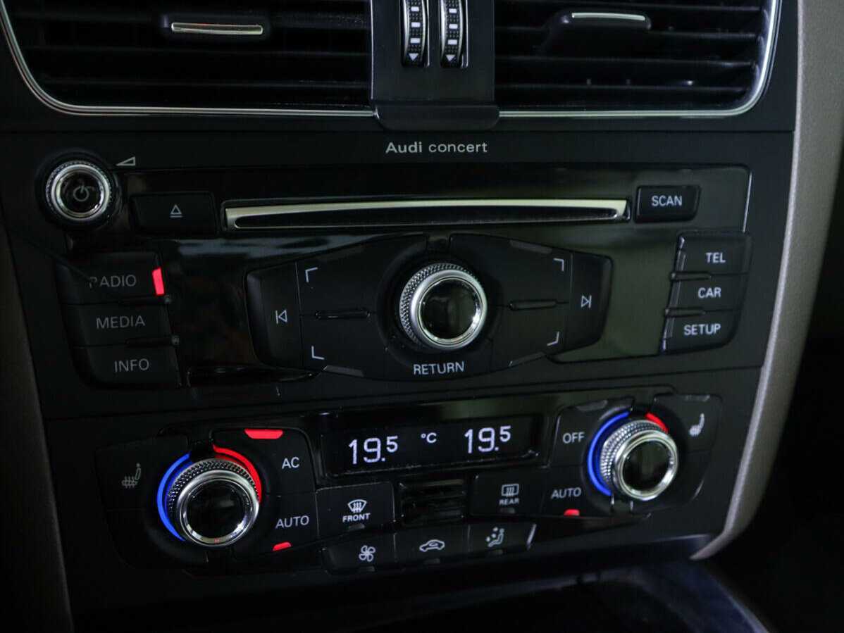 Audi Q5, 2012 Фото №16