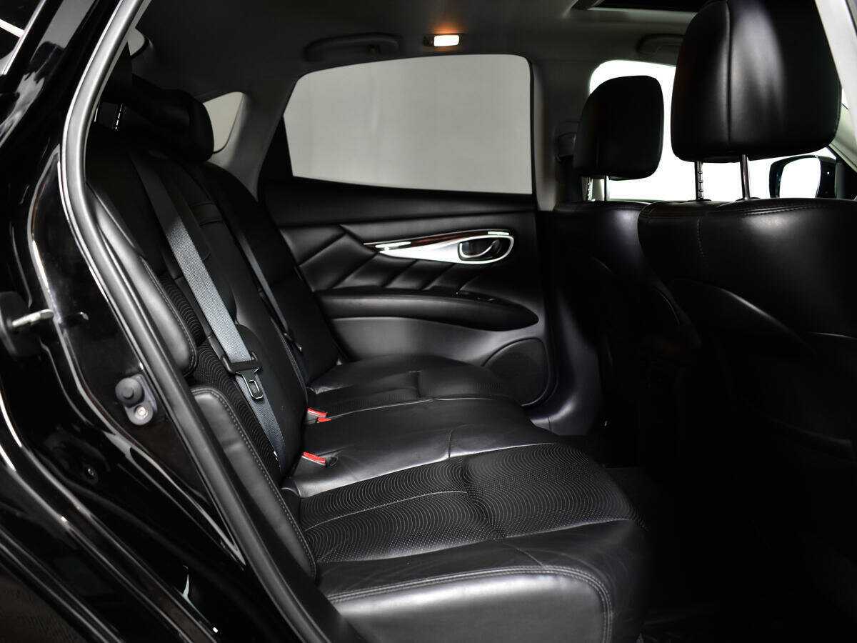 Infiniti Q70, 2014 - 106 853 км. | Фото №6
