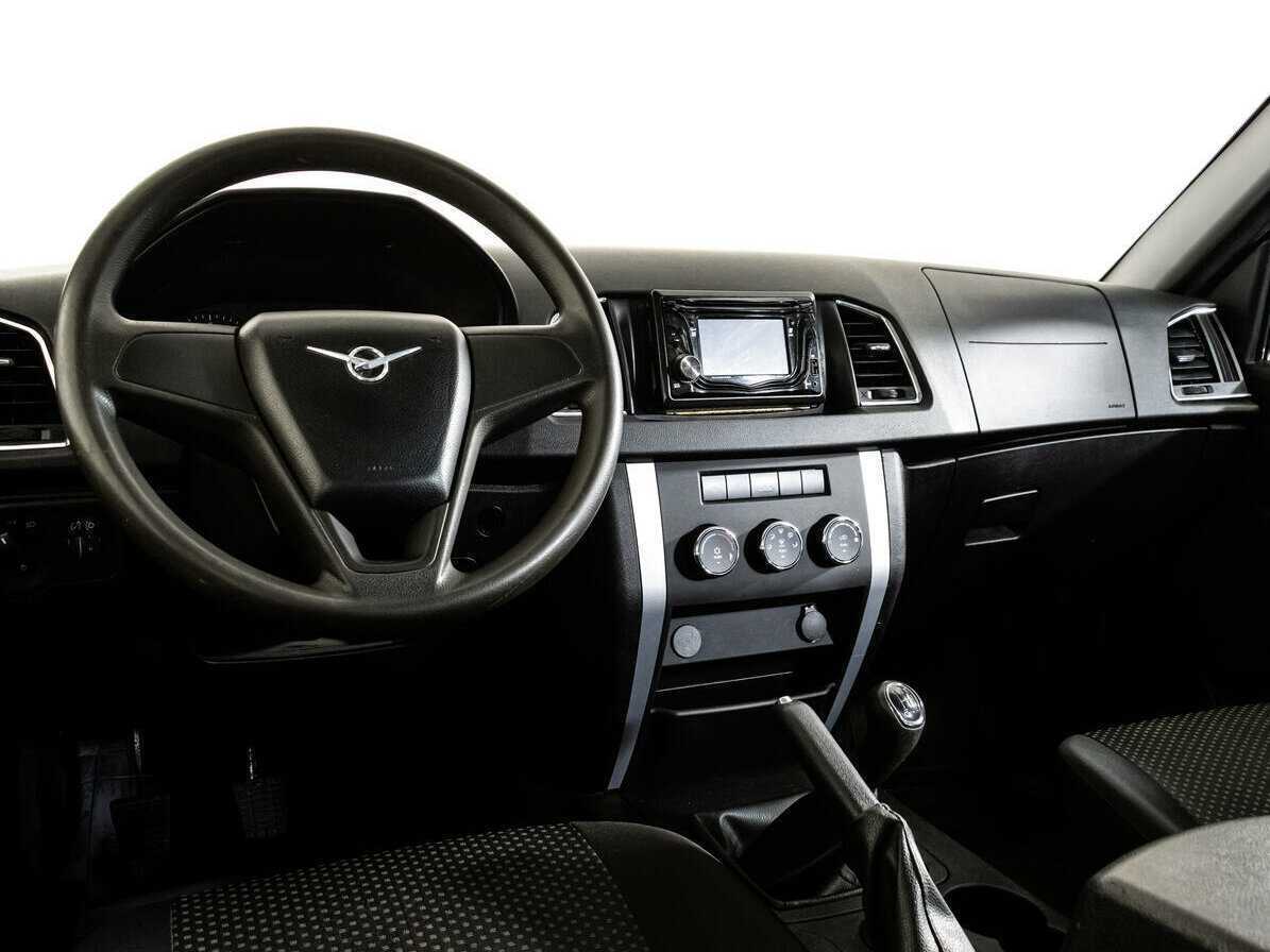 УАЗ Patriot, 2017 Фото №9