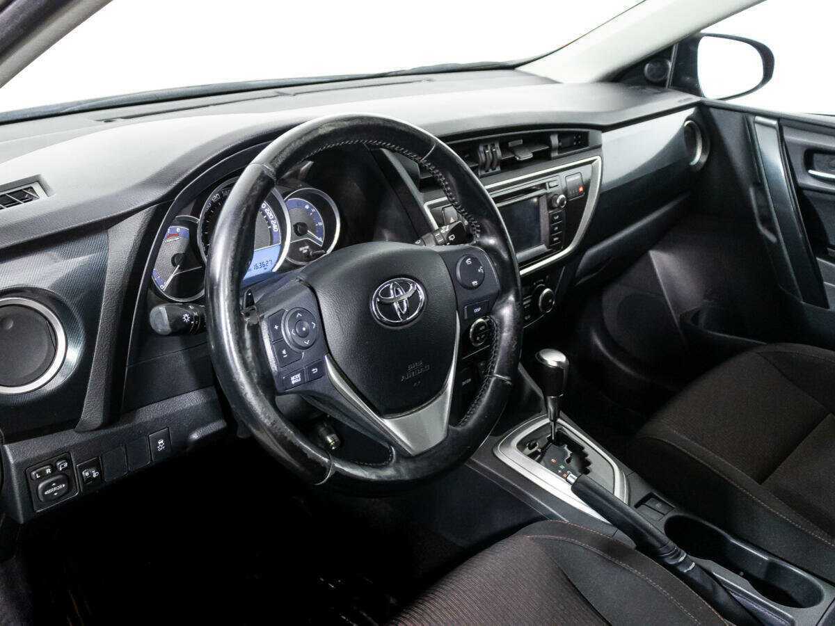 Toyota Auris, 2013 Фото №11