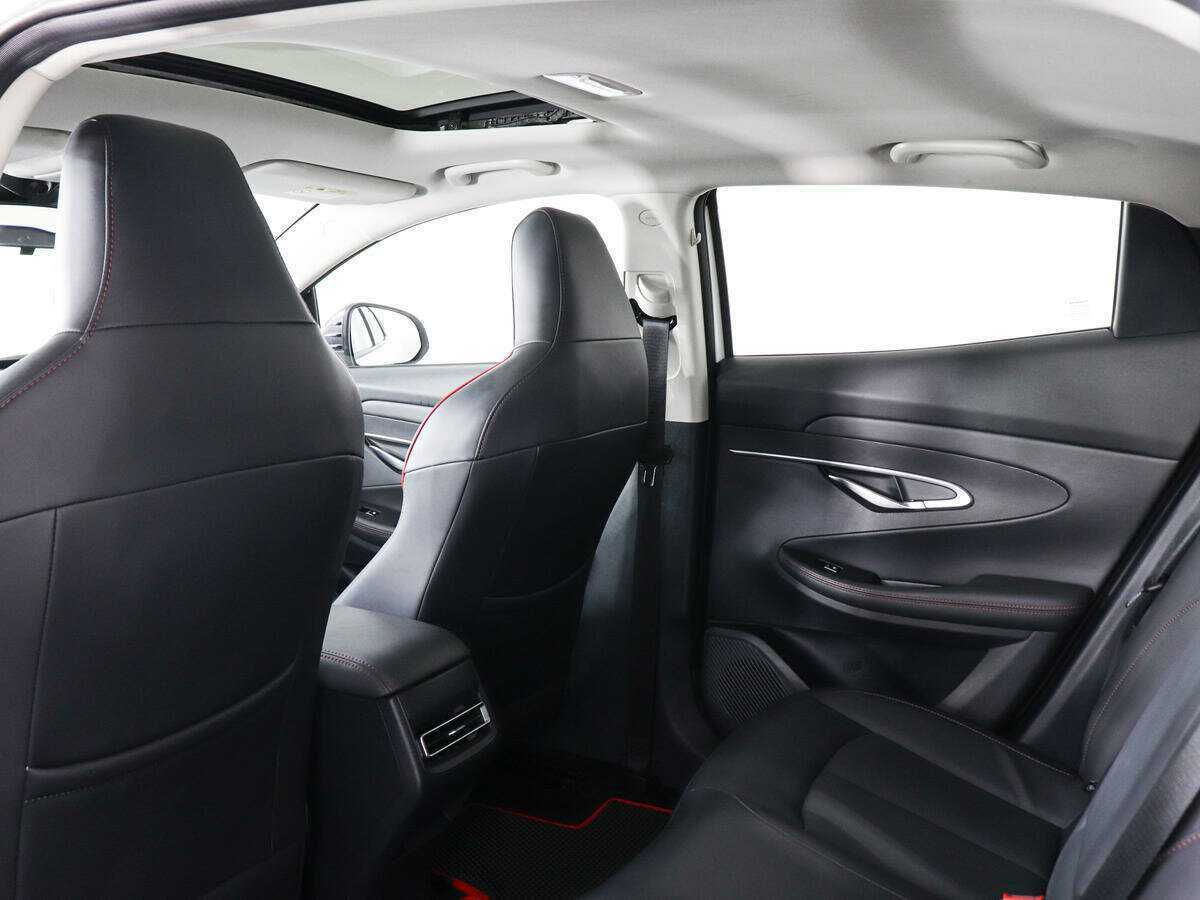 Changan UNI-T, 2021 Фото №12