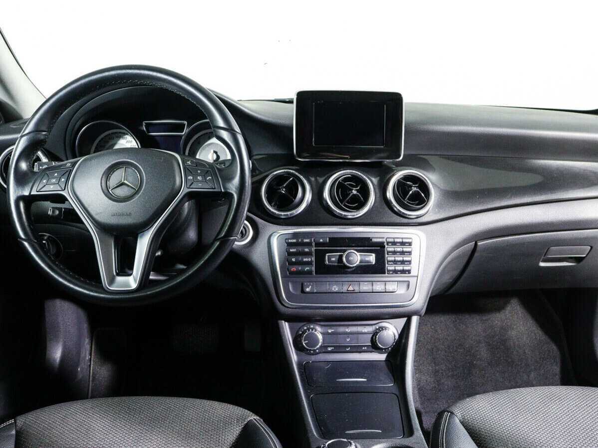 Mercedes-Benz CLA 200, 2013 Фото №12