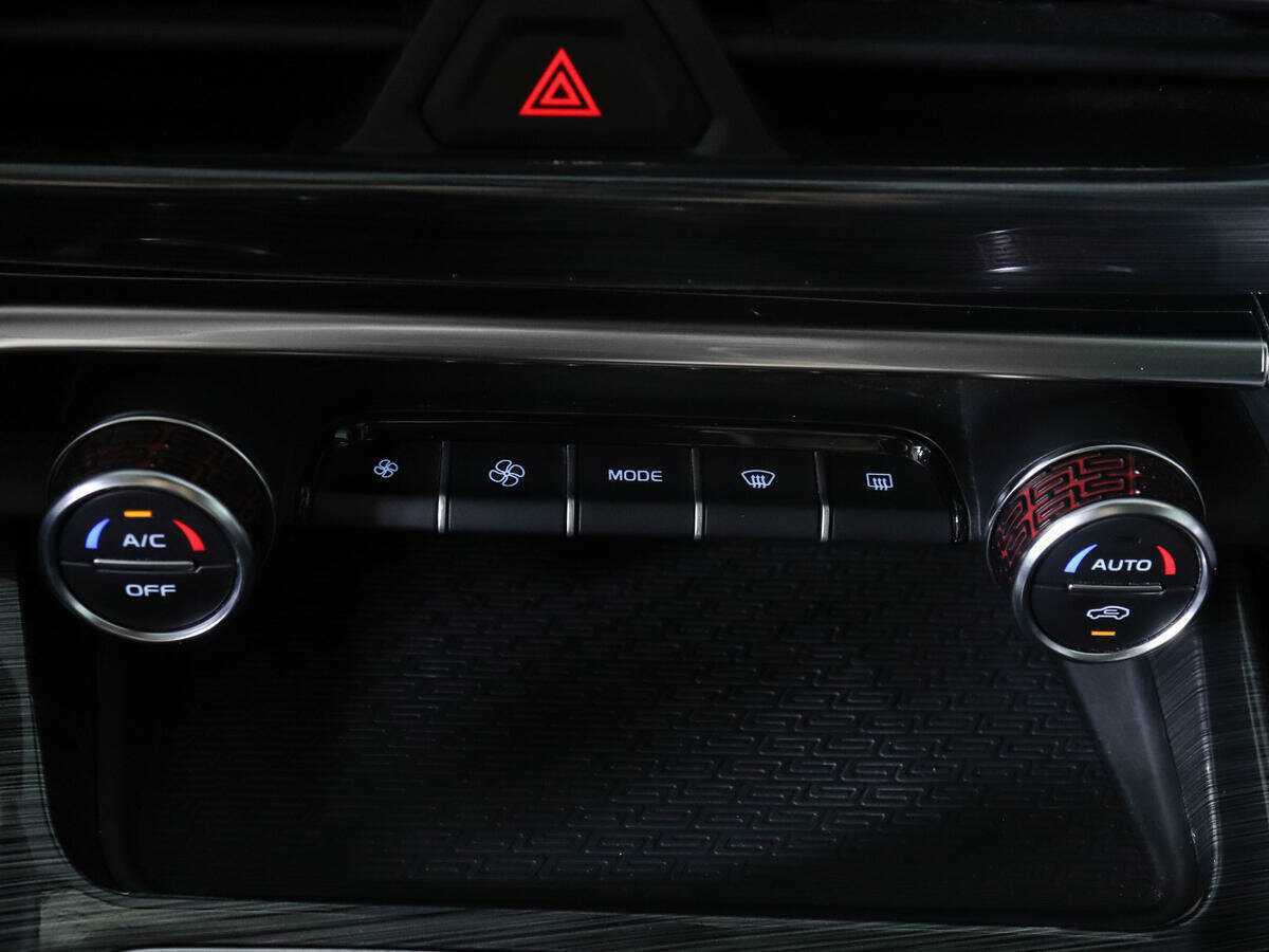 Geely Tugella, 2021 Фото №17