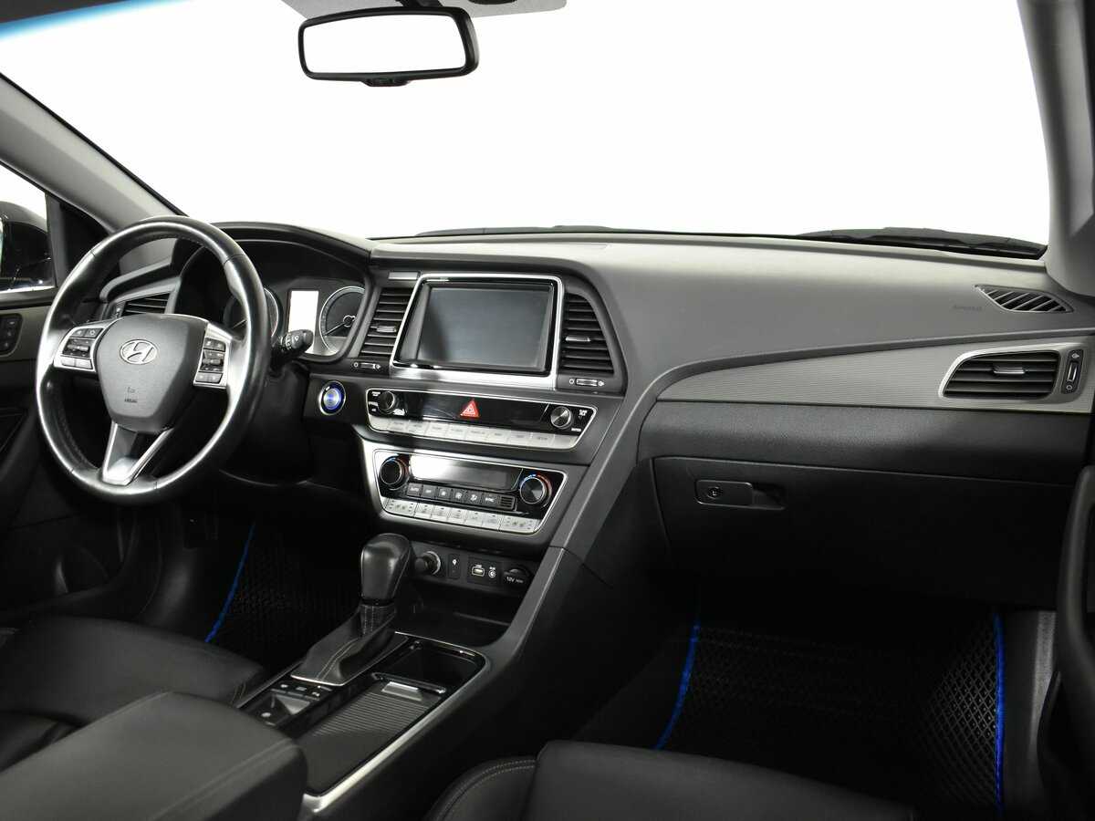 Hyundai Sonata, 2018 Фото №15