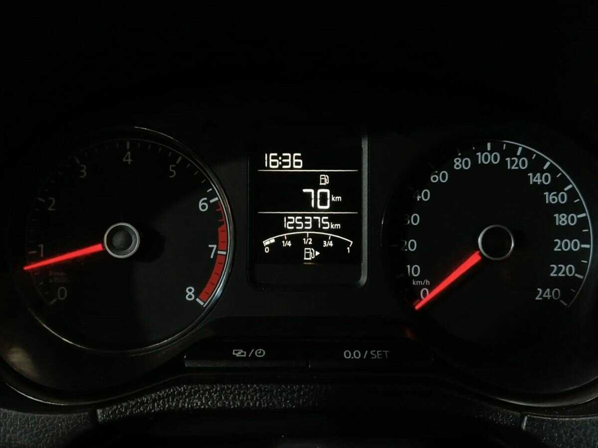 Volkswagen Polo, 2016 Фото №12