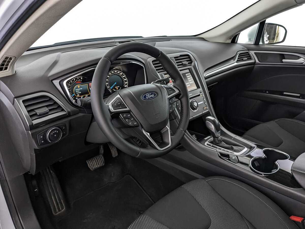 Ford Mondeo, 2016 Фото №11