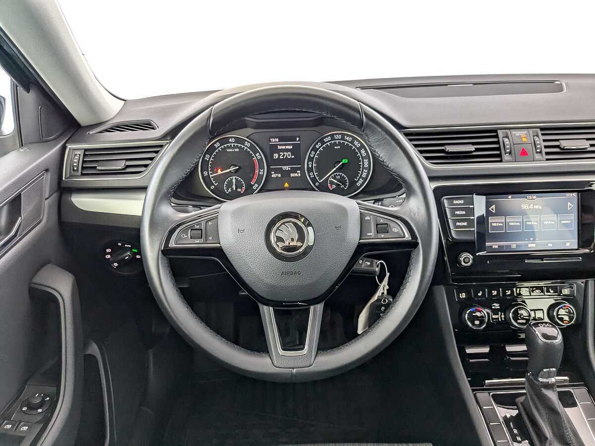 Skoda Superb, 2019 Фото №17