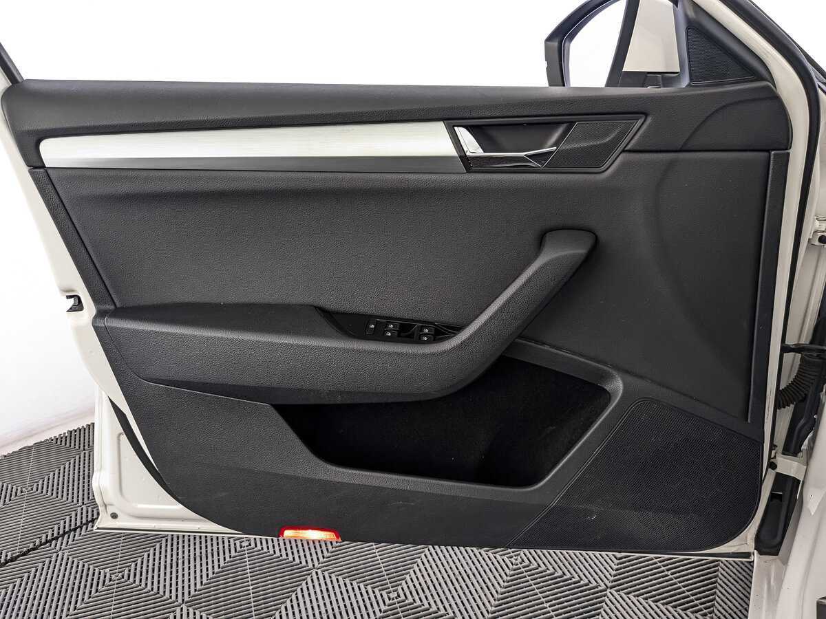 Skoda Superb, 2017 Фото №14